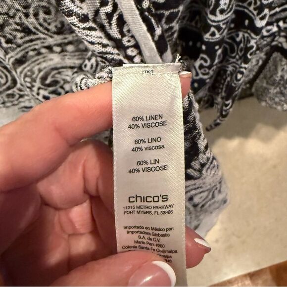 Chico's Lightweight Black and White Paisley Cardigan Sweater Size XL - Picture 4 of 4